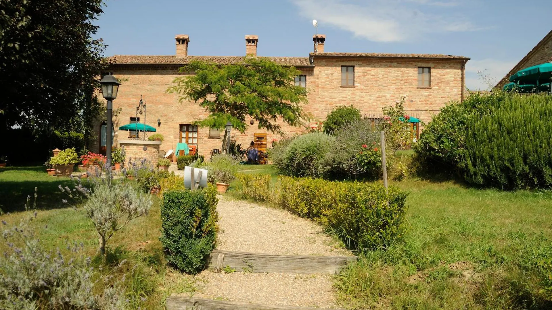 Agriturismo I Fuochi Valiano Farm stay